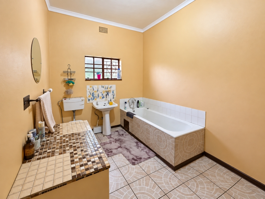 To Let 3 Bedroom Property for Rent in Freemanville North West